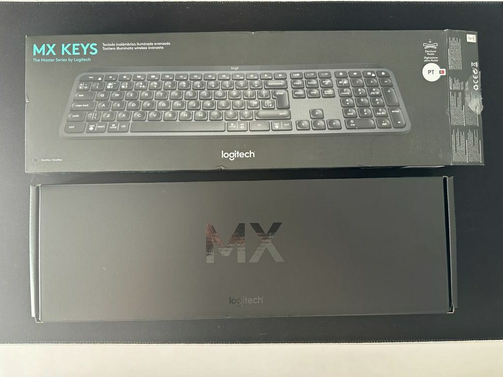 Logitech MX Keys - Como Novo