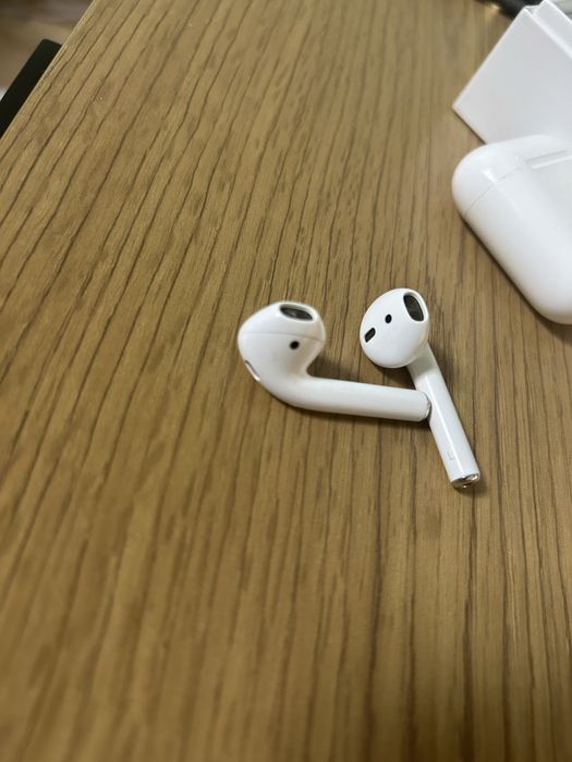 Airpods 2 Б/В 100% оригінал з коробкою