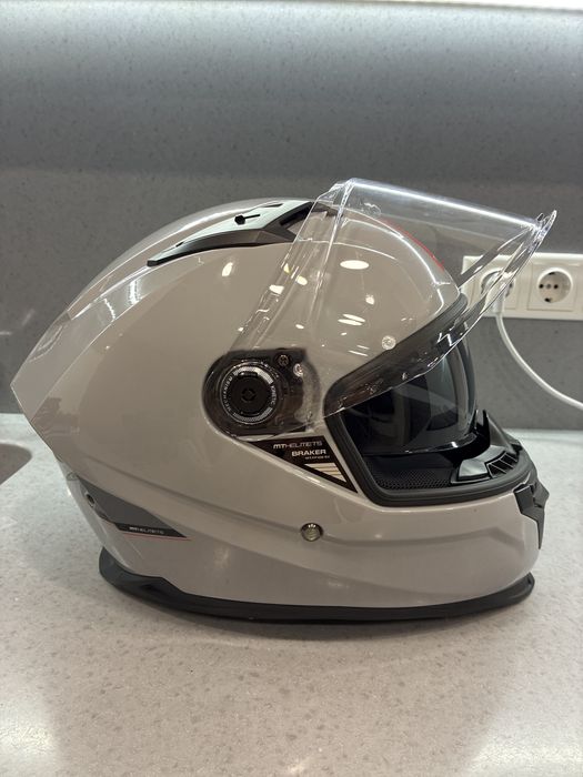 Продам шлем MT helmets braker sv