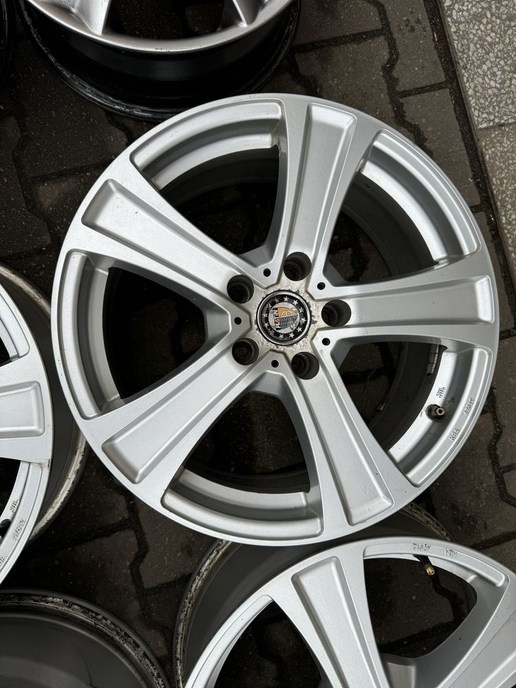 Felgi 17 Audi Q5 A6 A4 VW Passat B6 B7 B8 Golf komplet