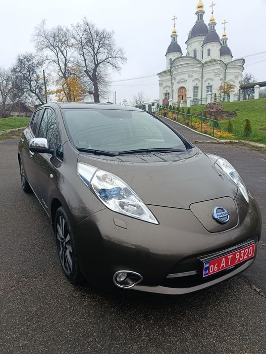 Продам Nissan Leaf 2016 30 кВт