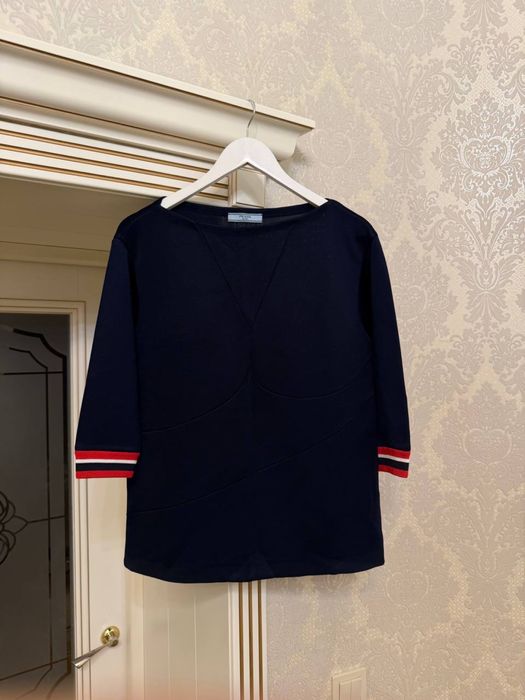 Prada кофта жіноча