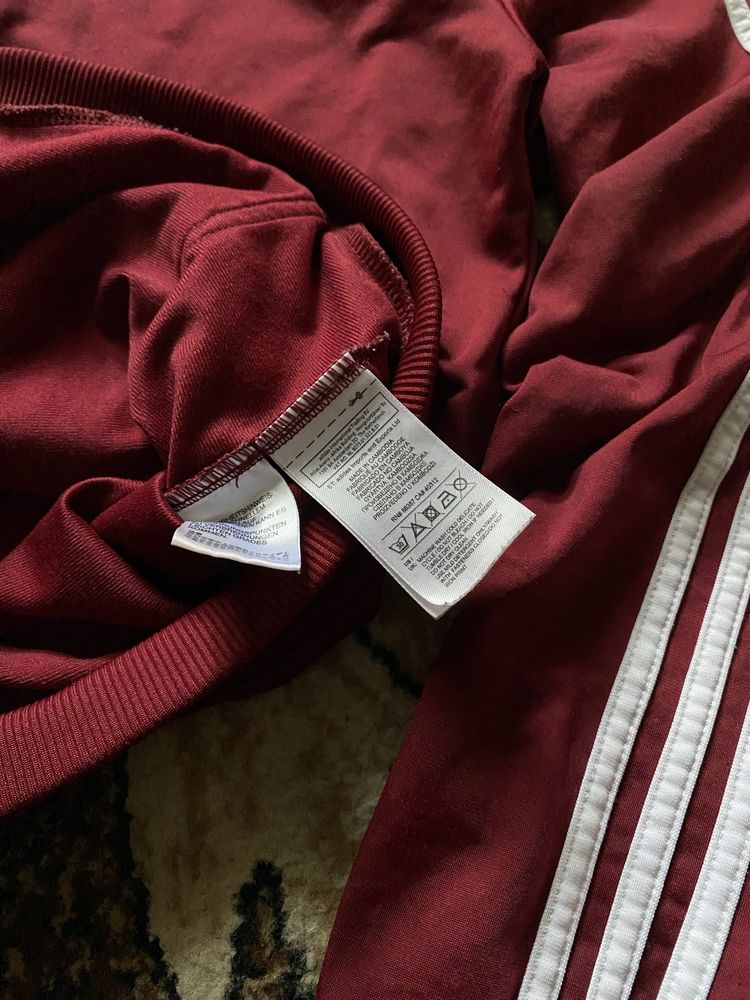 Adidas зіп-худі класична Адідас