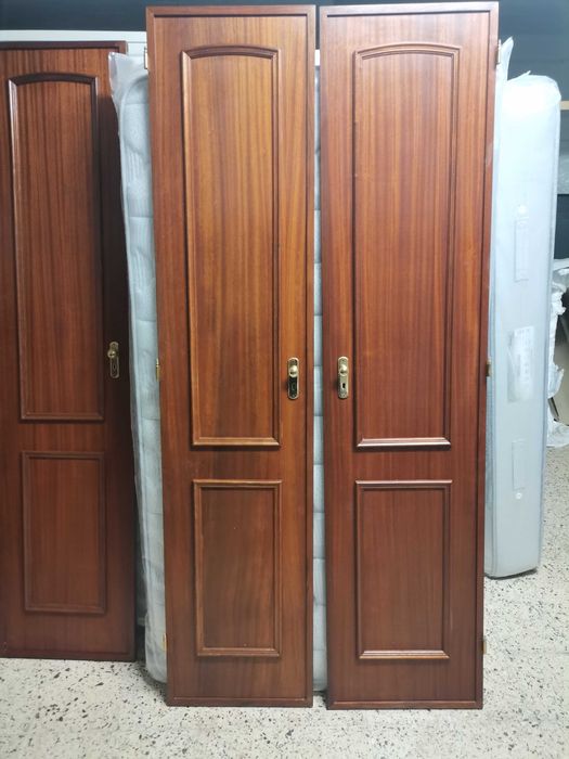 Portas Mogno roupeiro outros
