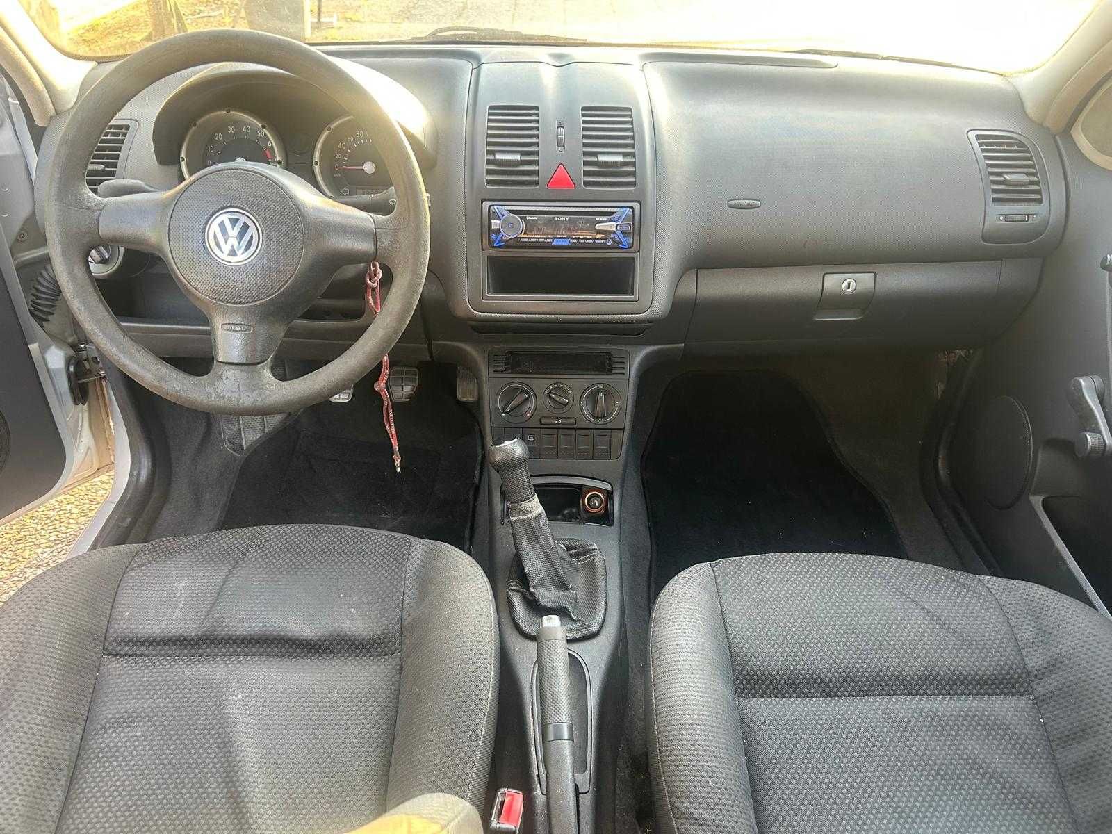 Volkswagen Polo - Ano 2000 | Económico e Fiável
