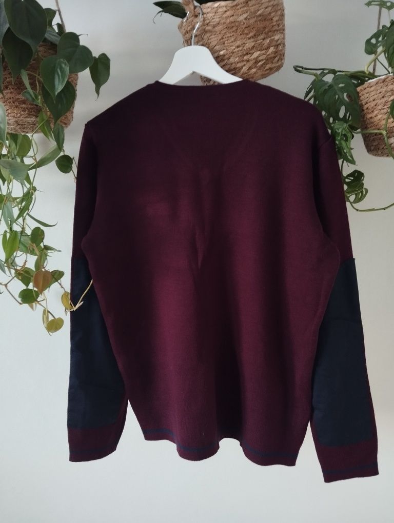 Bordowy męski sweter w serek z wełną r. M/L