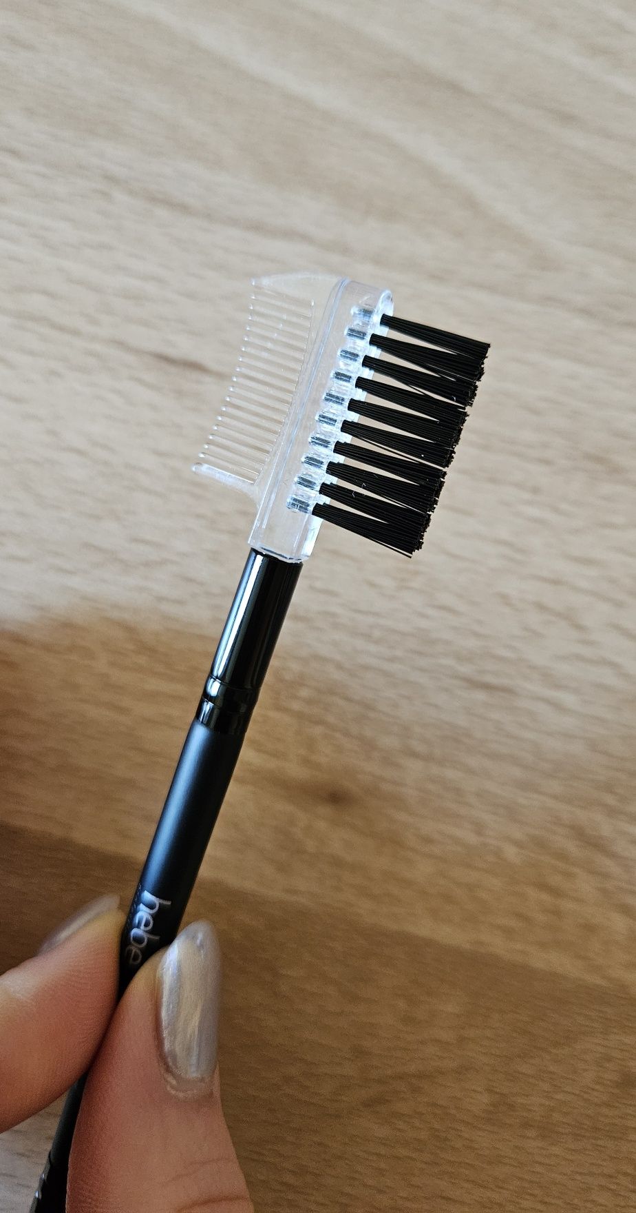 Nowa szczoteczka do brwi i rzęs Hebe
