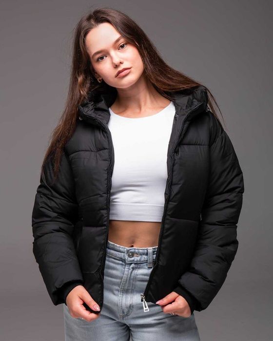 Стильная женская куртка