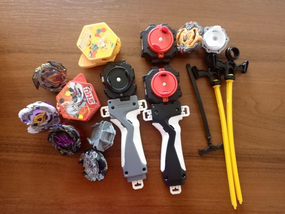 Бейблейди та пускові пристрої