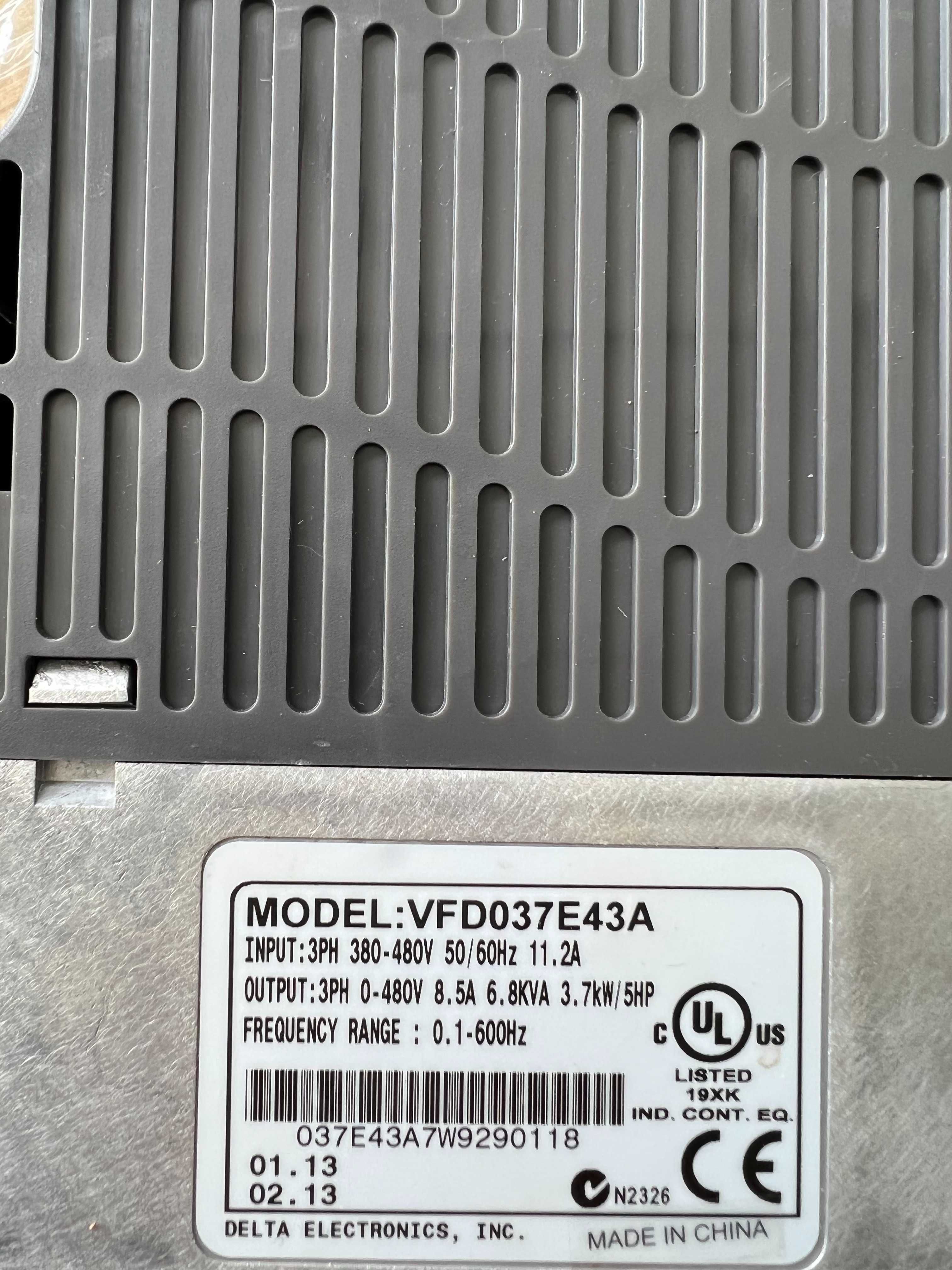 Variador Frequência Trifásico 3.7 KW DELTA