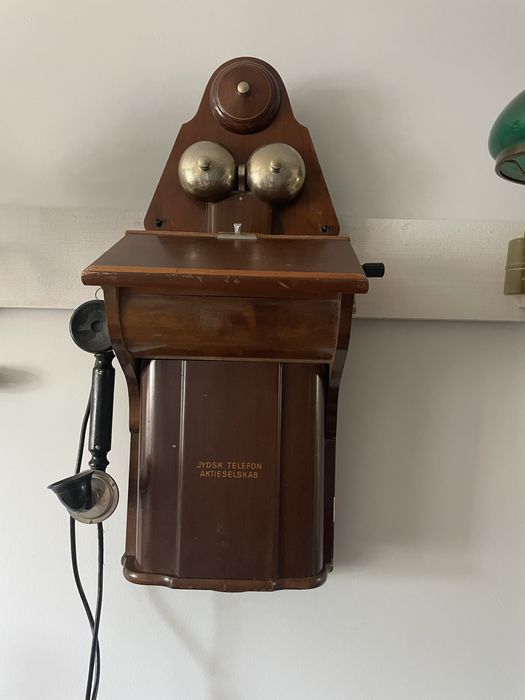 Zabytkowy telefon duński