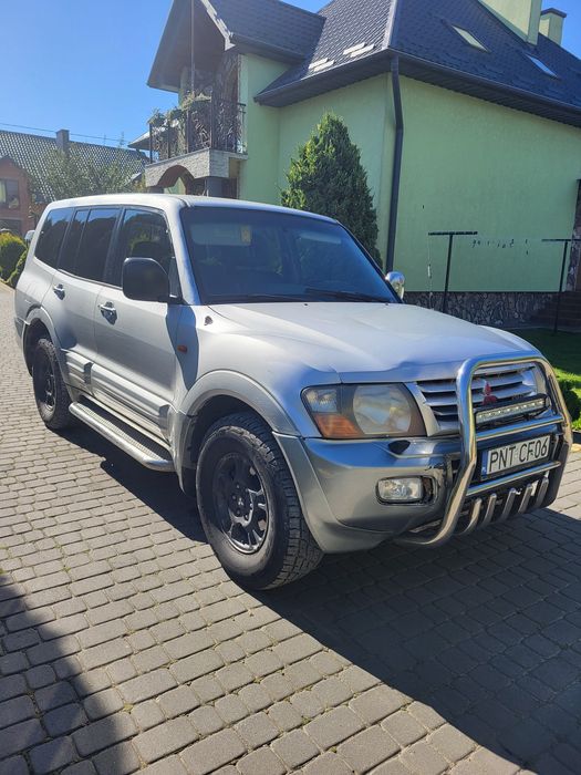 Mitsubishi pajero повнопривідний