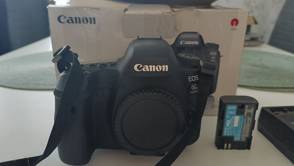 Canon EOS 6D Mark II