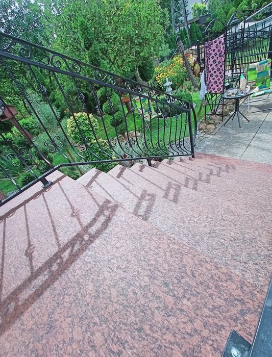 Parapety granitowe schody