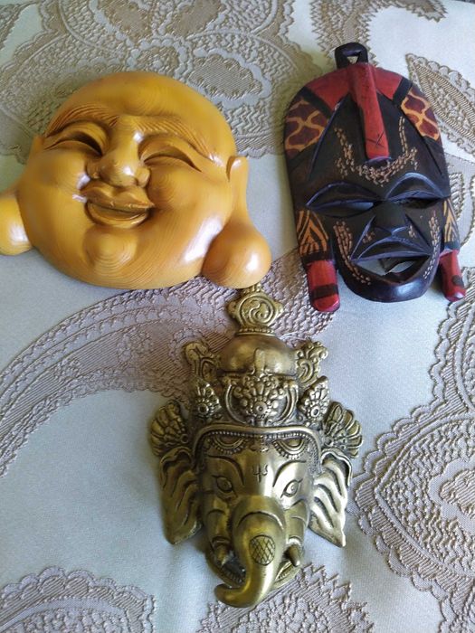 Маски: Індія, В'єтнам, Африка.