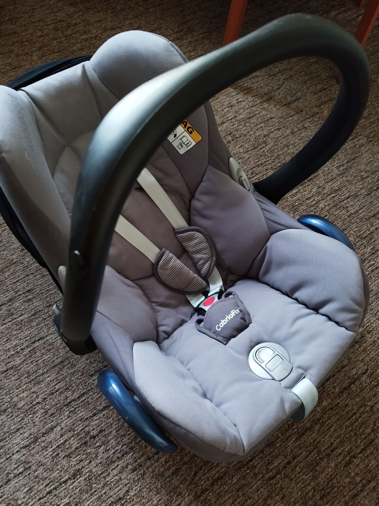 Nosidełko Maxi Cosi cabriofix