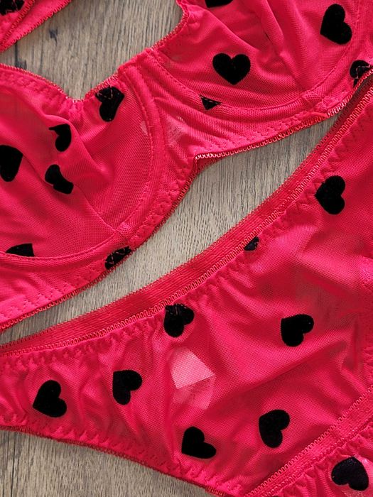 Жіноча білизна , комплект білизни, топ,бра, трусики жіночі