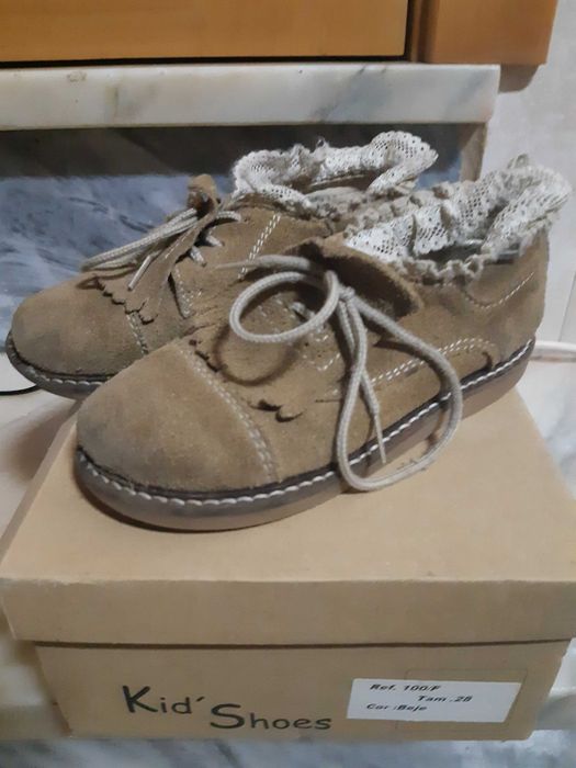 Sapatos Carneirinhos Ref. 100/F Tam. 26, 28, 31 e 33