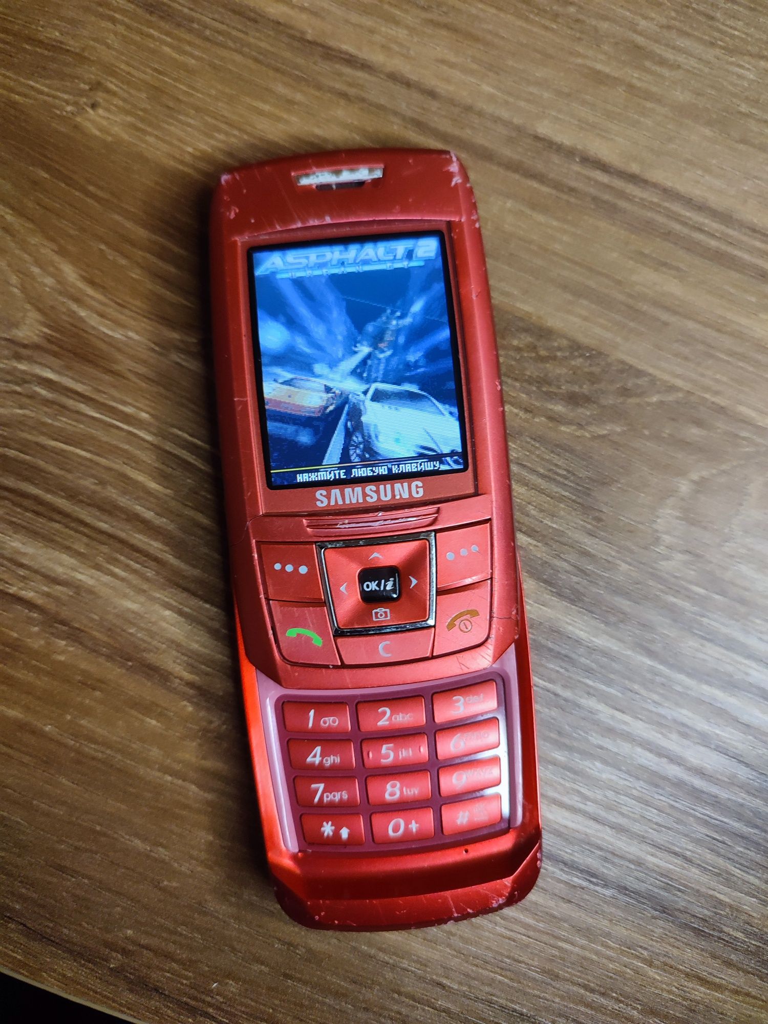 Мобильный телефон Samsung SGH-E250 самсунг слайдер