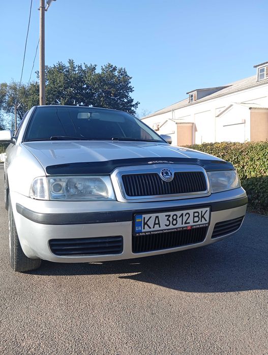 Продам шкода тур 2008 1.6