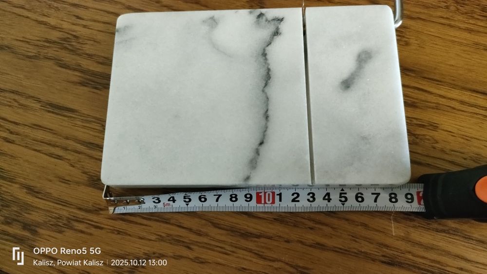 Kamienna krajalnica do sera