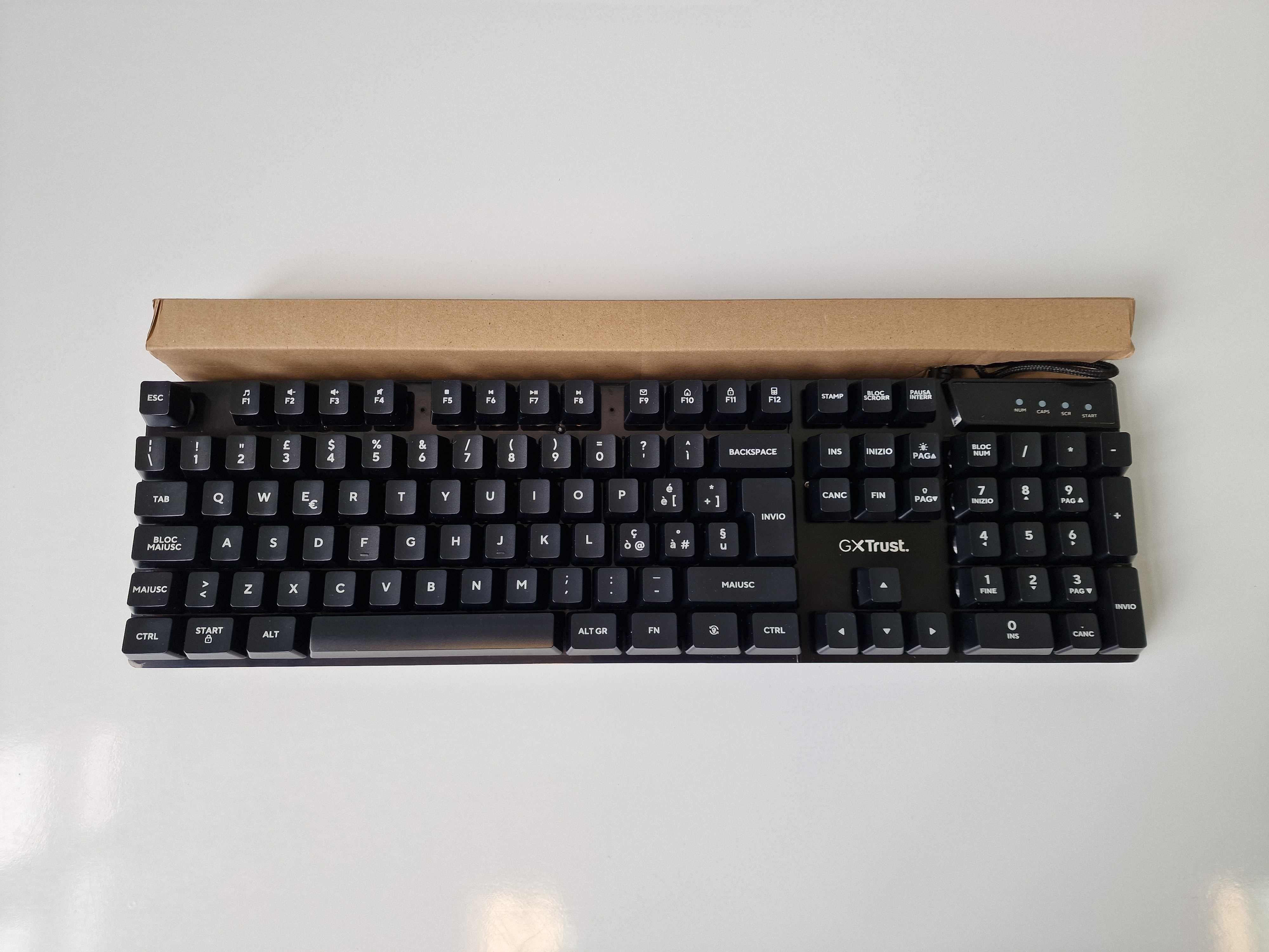 Klawiatura przewodowa Trust Gaming GXT 835 Azor