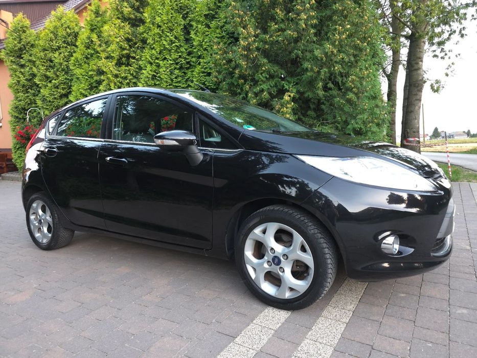 Ford Fiesta Titanium* pakiet chrom* Climatronic* ISOFIX* Sensor zmierzchu/deszczu!