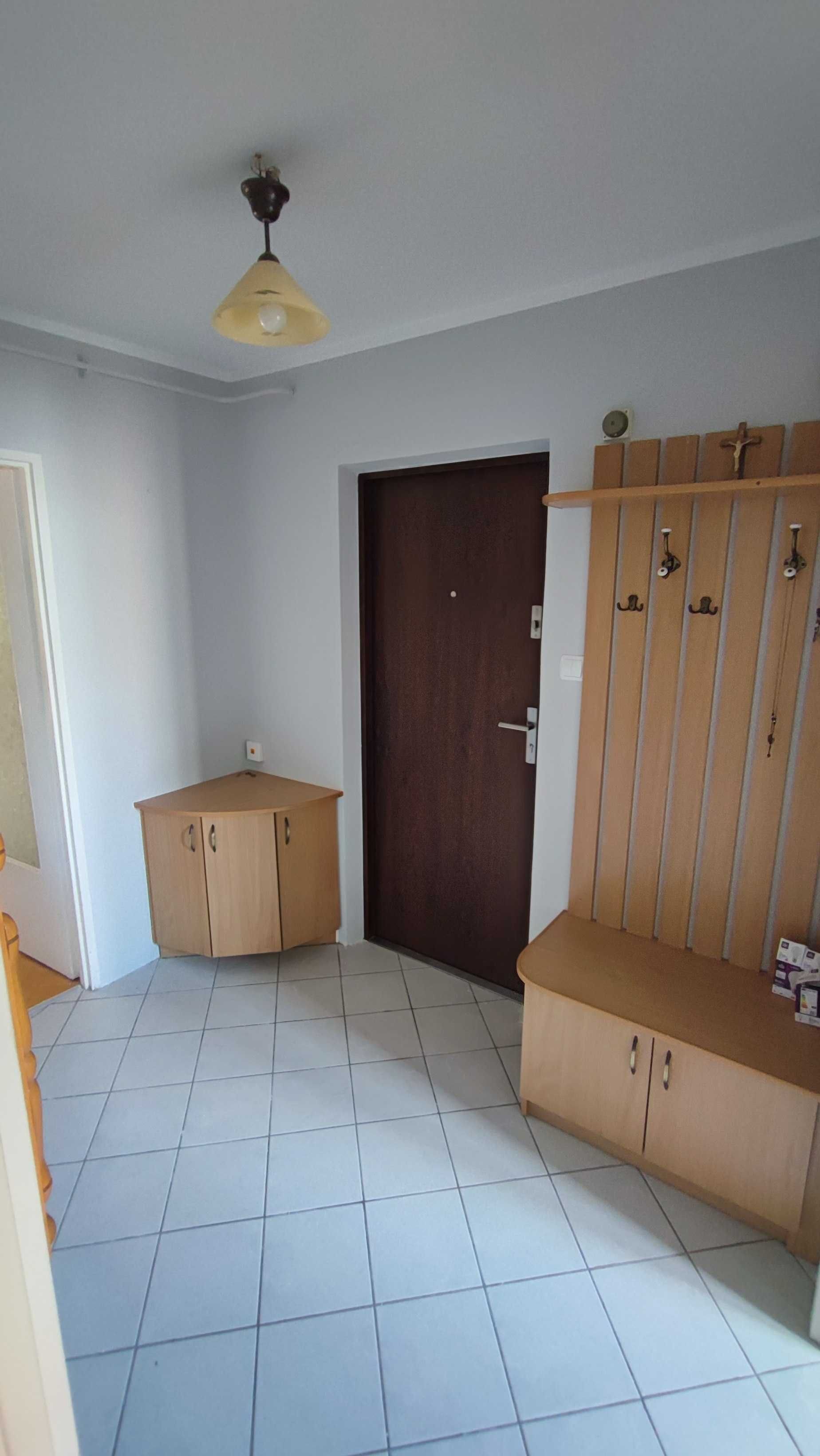 Wynajmę 2 - pokojowe mieszkanie przy ulicy Niemcewicza