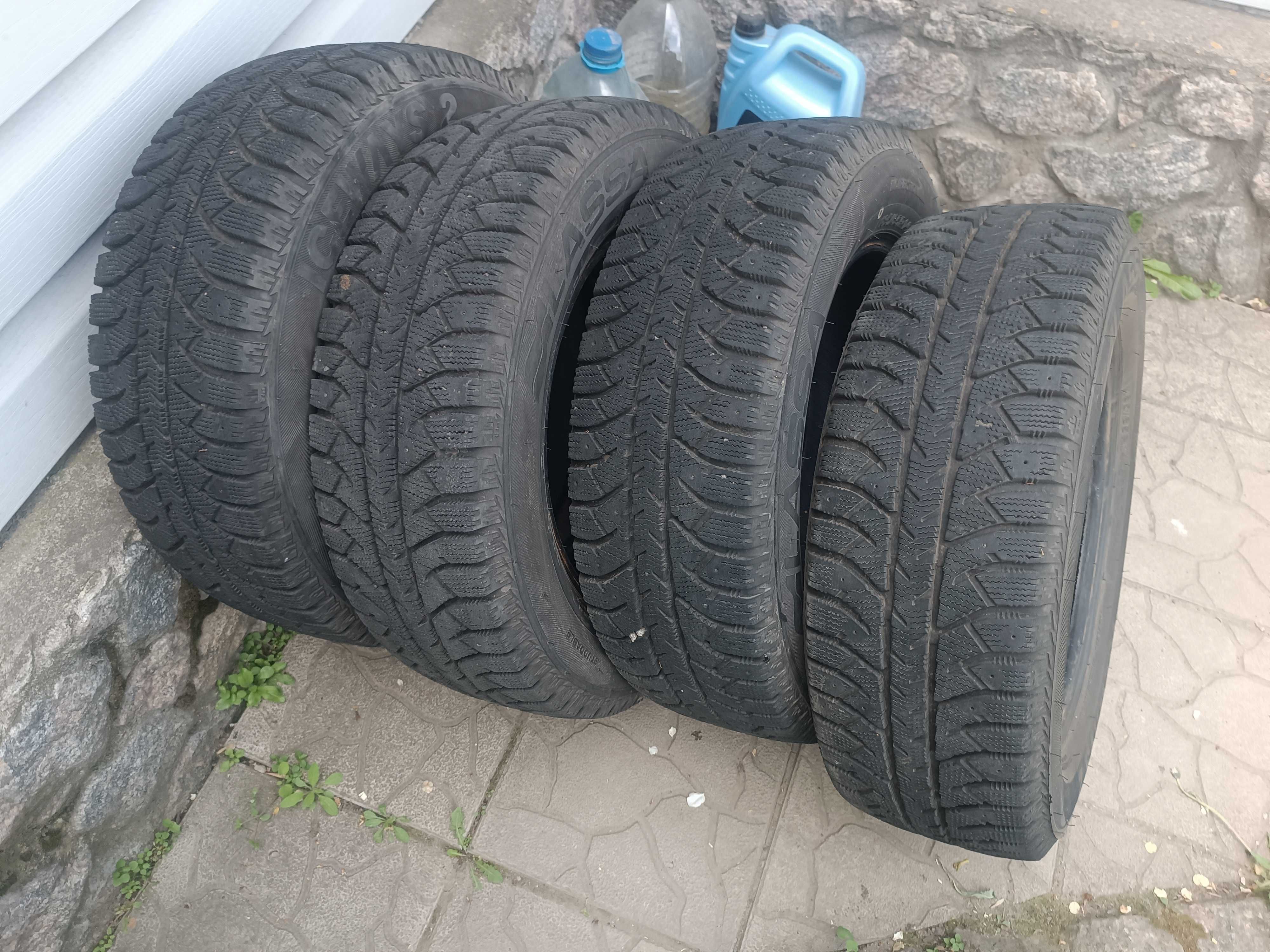 Новые Покрышки Lassa Iceways 2 185/65 R14 86T под шип комплект