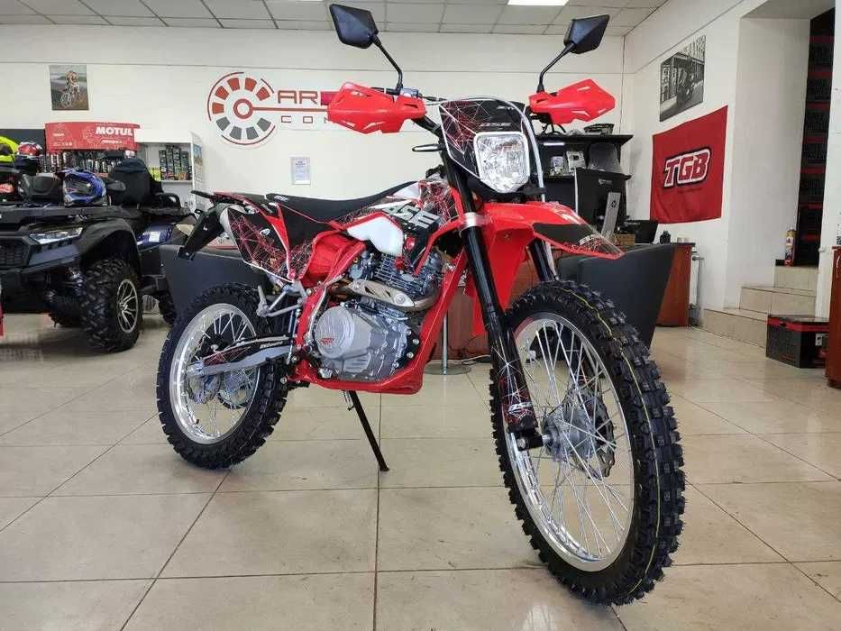 Новий сучасний мотоцикл BSE S2 ENDURO 250 в Артмото Київ