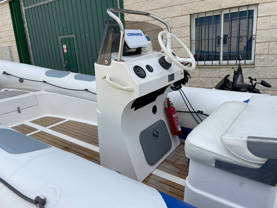 Vende-se barco Valiant