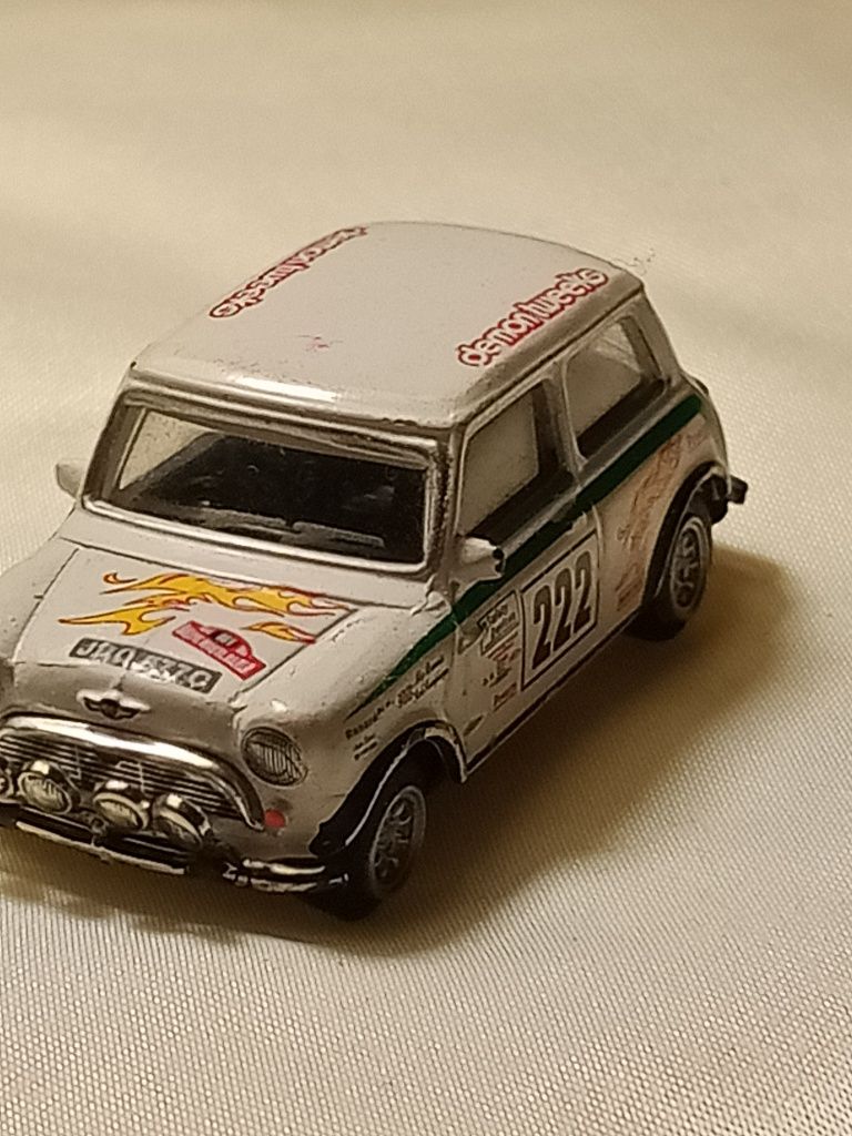 Литая модель автомобиля Demon Tweeks 222 Mini Cooper Rally Car Unboxed