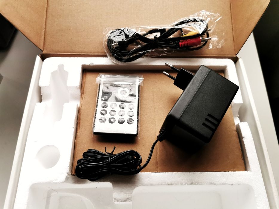 LCD TV 7" - Airis M203