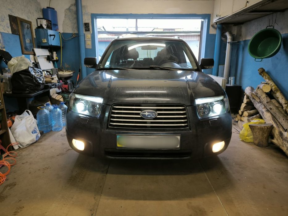 Заміна штатної лінзи або встановлення бі лед лінз (лед модулів)