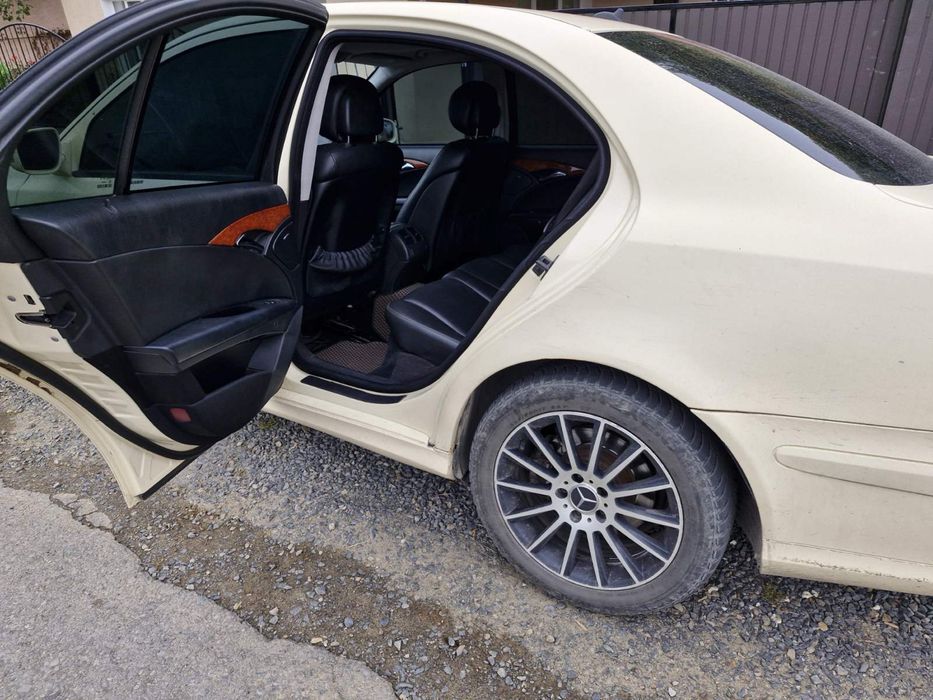 Mercedes-Benz E-Class W211 2007