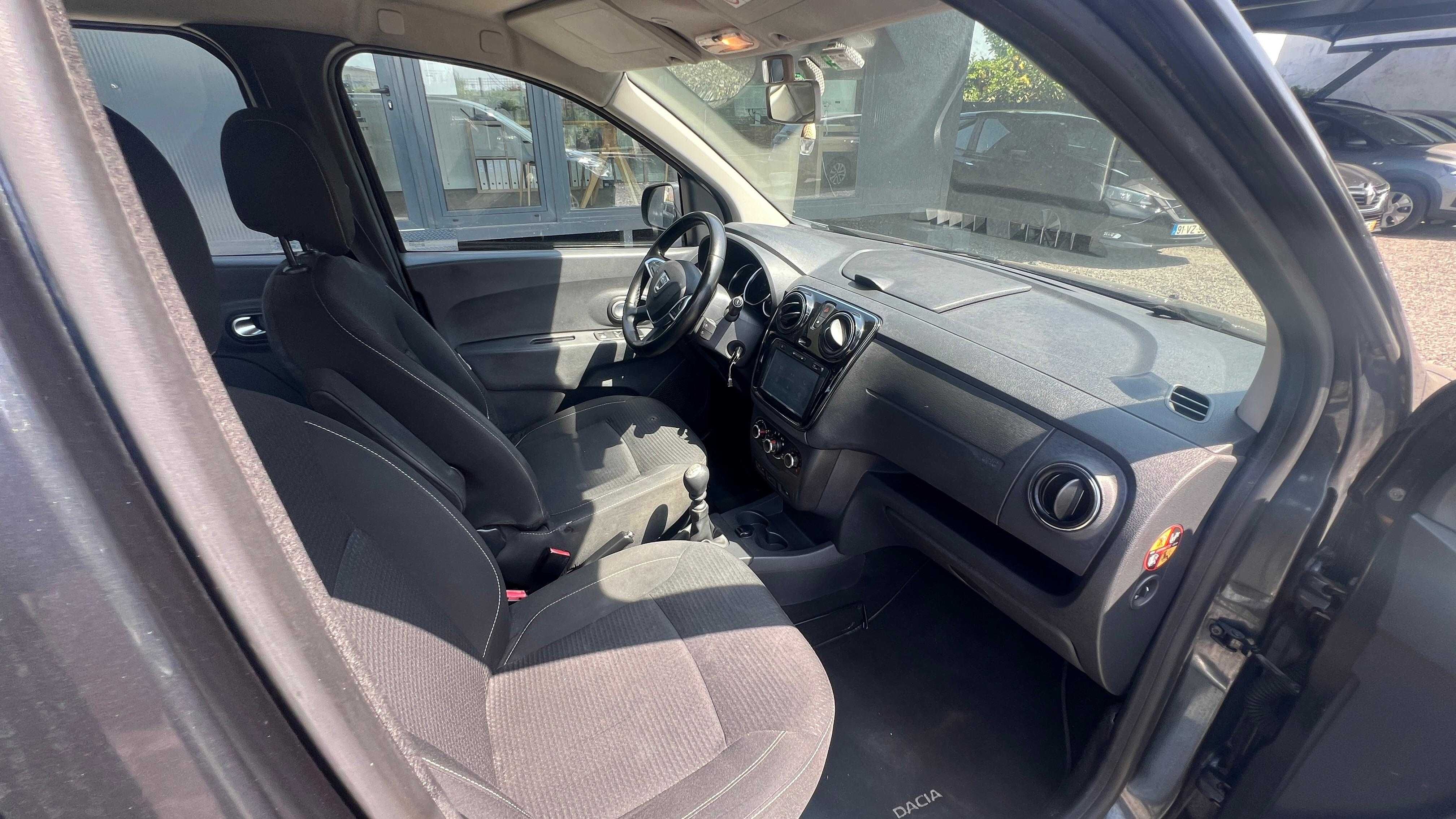 Dacia Lodgy 1.5 dCi 110CV – 7 Lugares | Revisões Completas