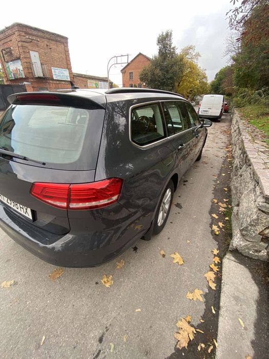 Продам Volkswagen Passat B8 1.6 TDI 2016  Універсал, ідеал