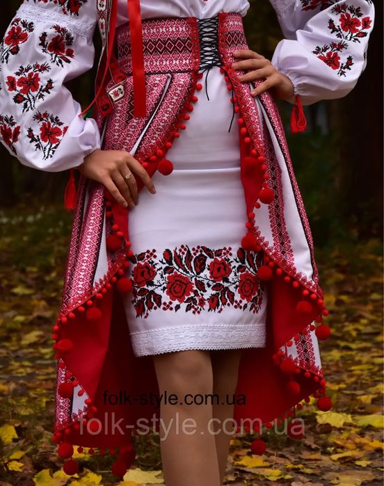 Український національний костюм-вишиванка