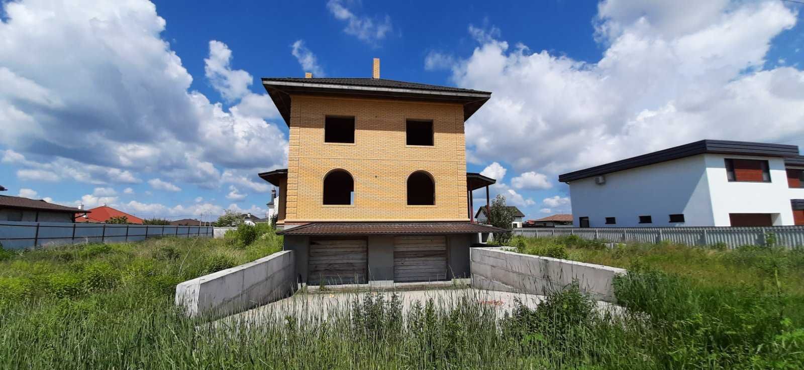 Будинок з більярдною кімнатою. Велика Олександрівка.