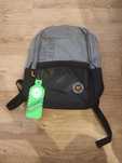 Mochila nova com etiqueta