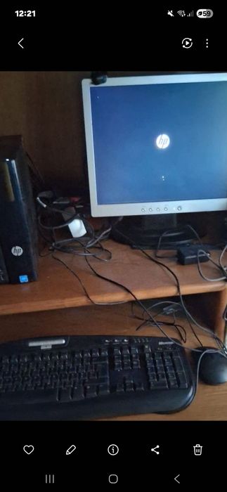 Monitor, teclado e rato