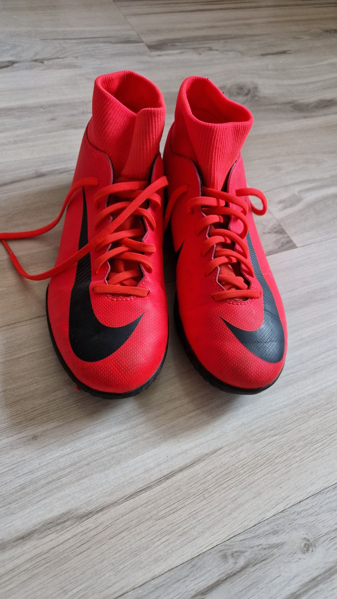 Nike Mercurial r. 40
