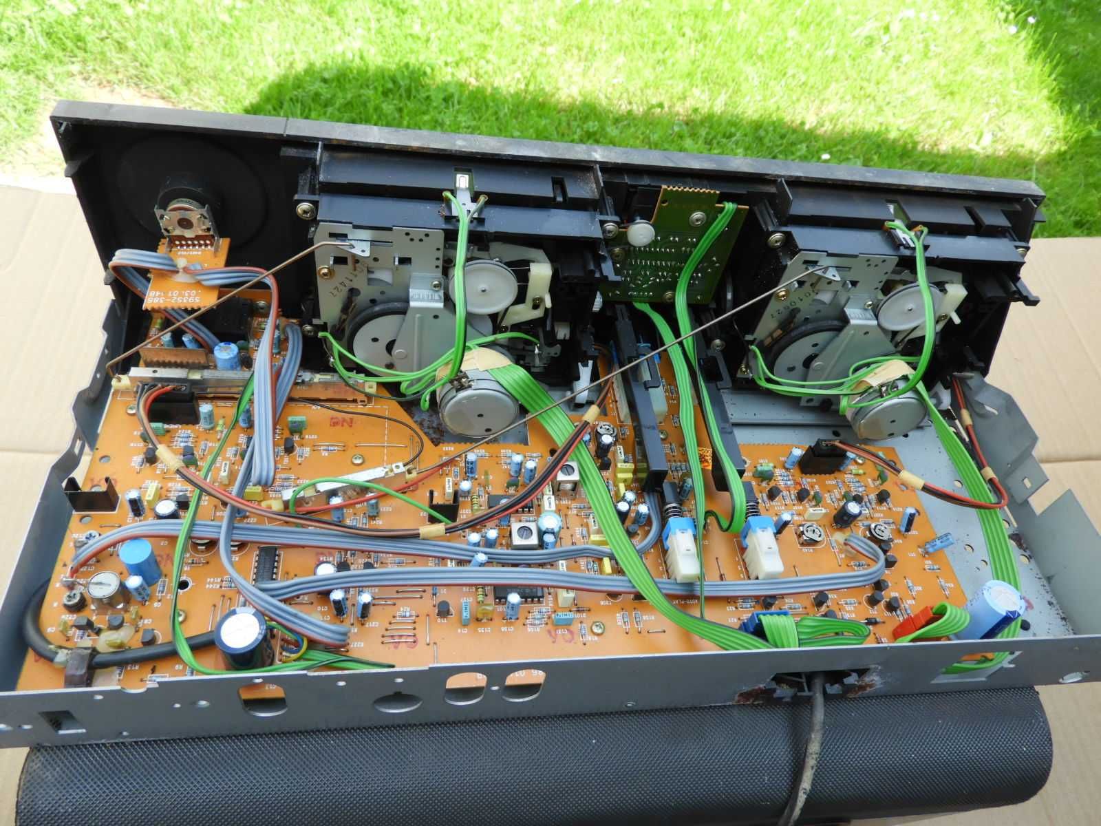 Magnetofon Grundig CCF 4300 MK II do naprawy lub na części