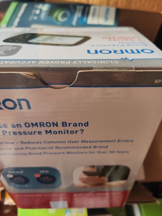 Тонометр Omron 7 AFib вимірює дефібриляцію