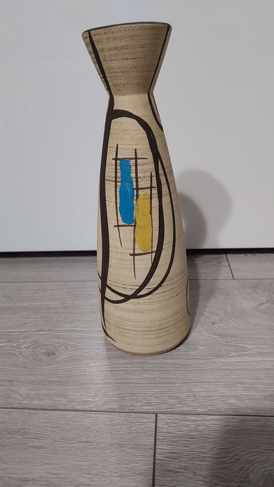 Wazon na kwiaty beż