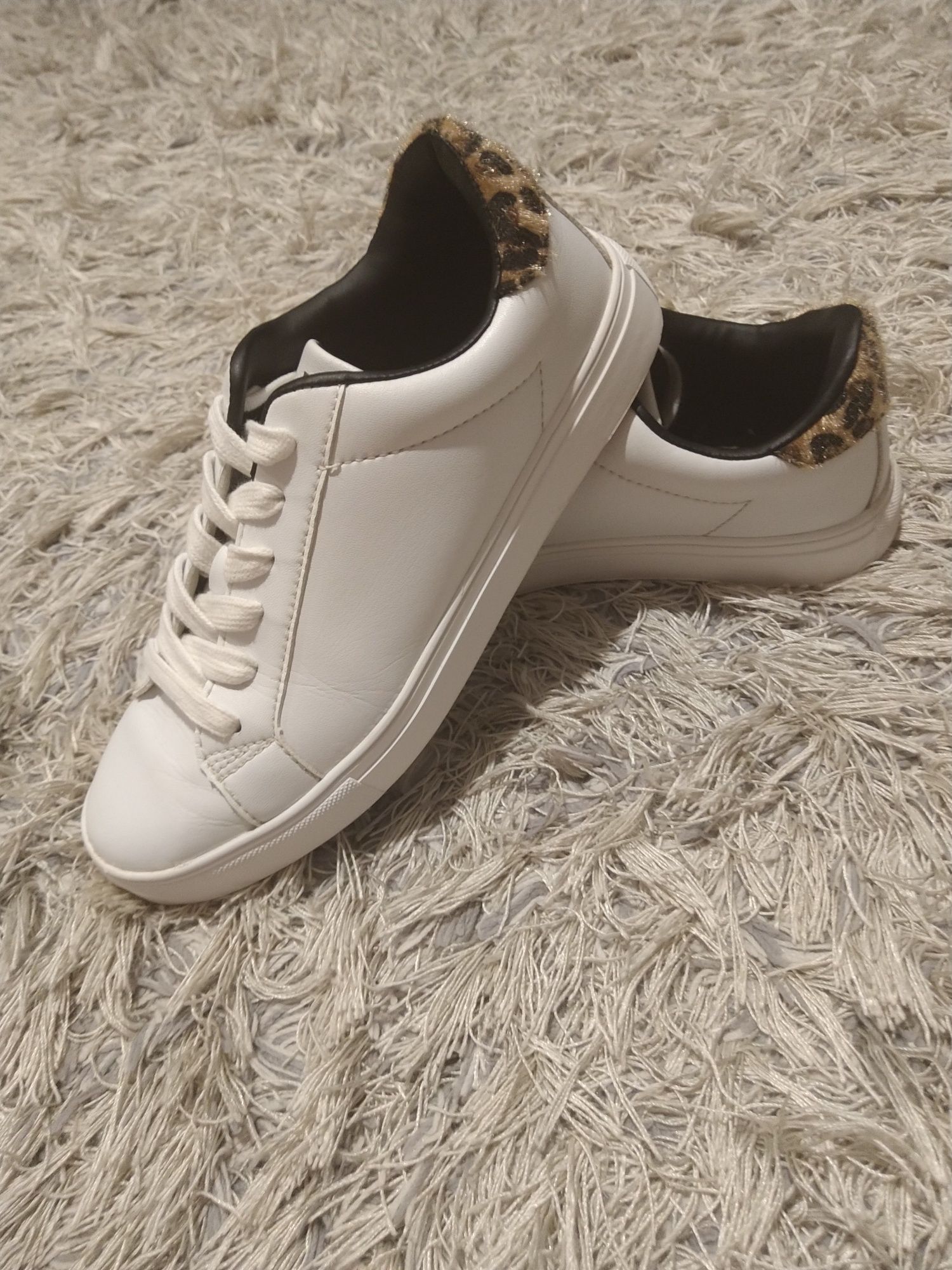 Buty damskie snikersy rozm. 38