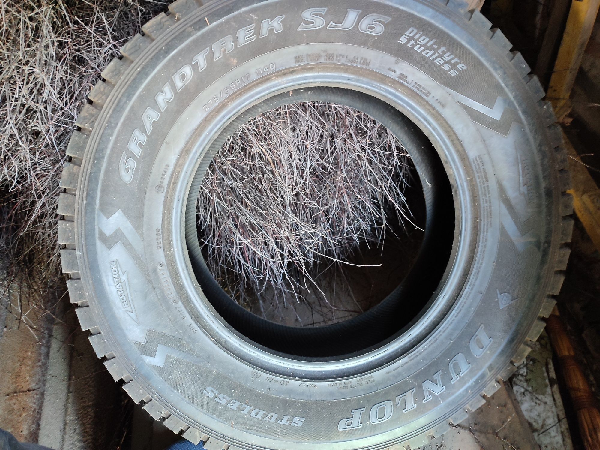Нокіан 275/65 р17
