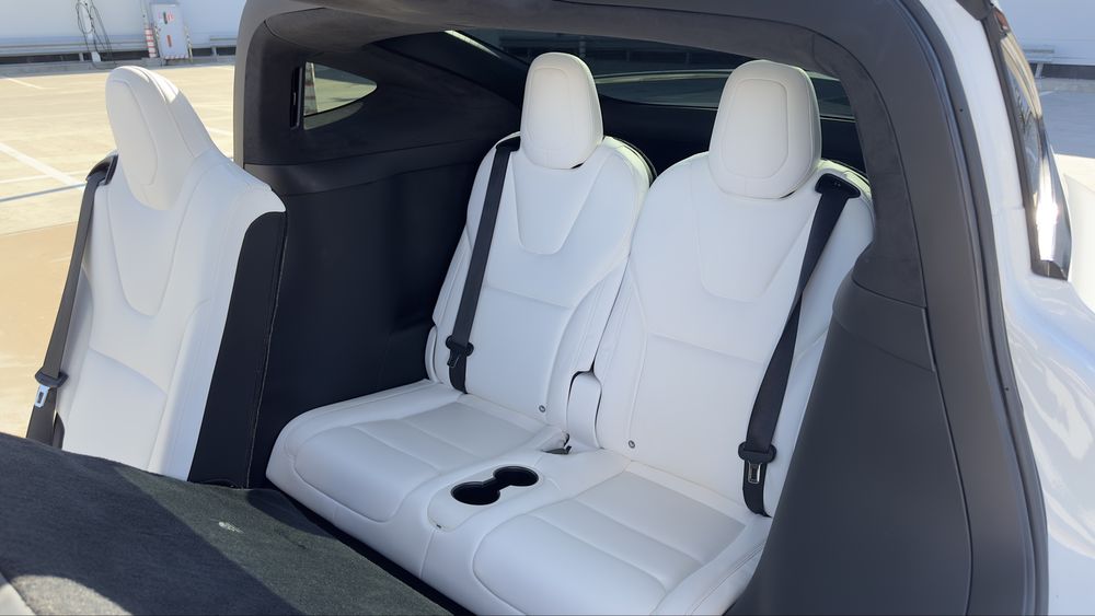 Tesla Model X! 100Kw Long Range Dual Motor!