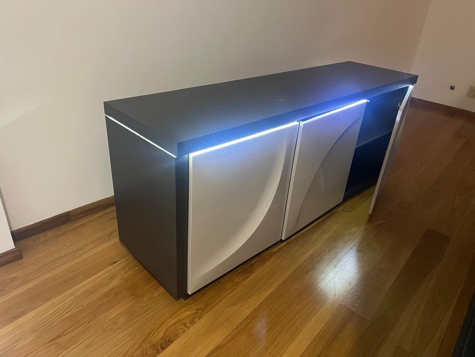 Conjunto de móveis para sala de estar