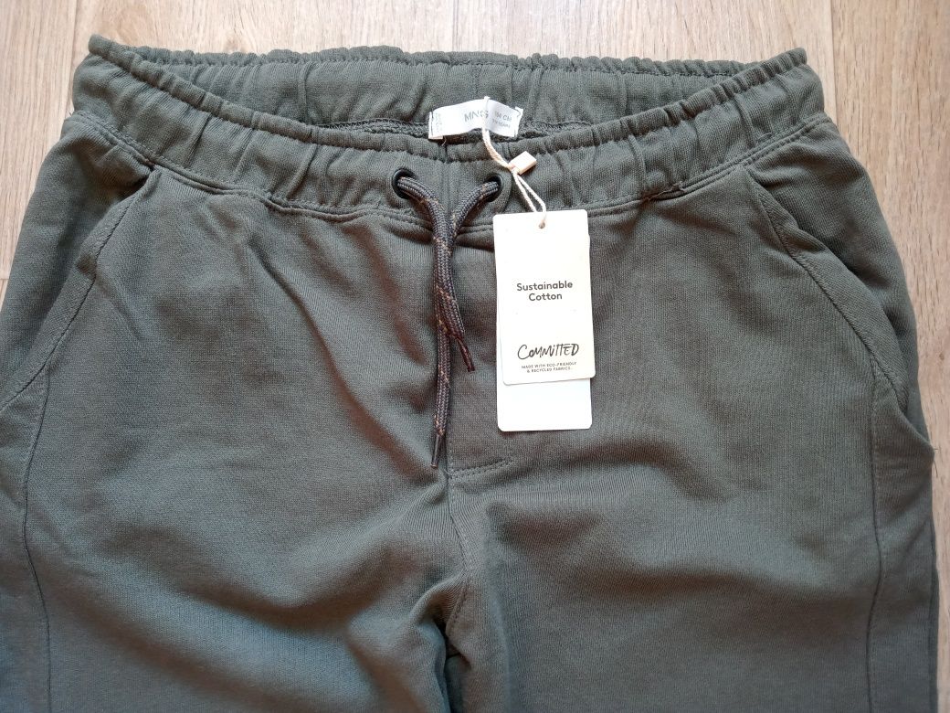 Оригинальные спортивные штаны от бренда Манго для подростка